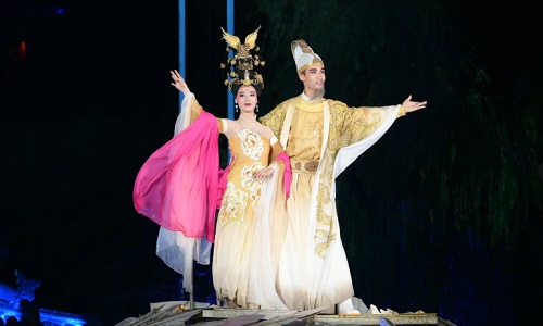 The Song of Everlasting Sorrow: A Timeless Tale of Love and Tragedy in Xi'an