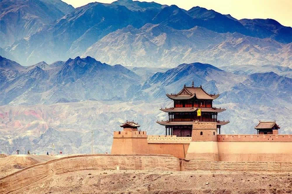 Silk Road Tour: 3 Days Jiayuguan Dunhuang Tour