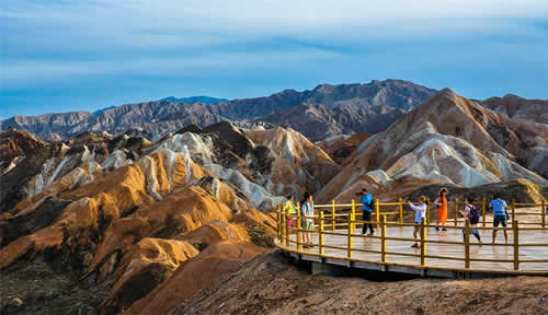 1 Day Zhangye Tour: Danxia Geopark & Binggou Danxia Hiking