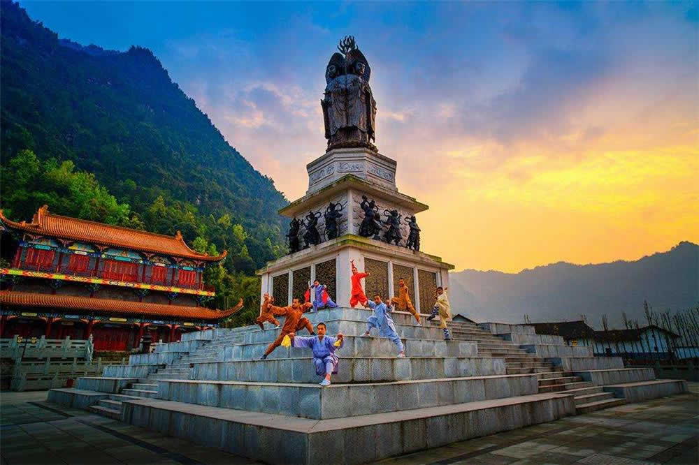 3 Days Zhengzhou Shaolin Temple Culture Tour