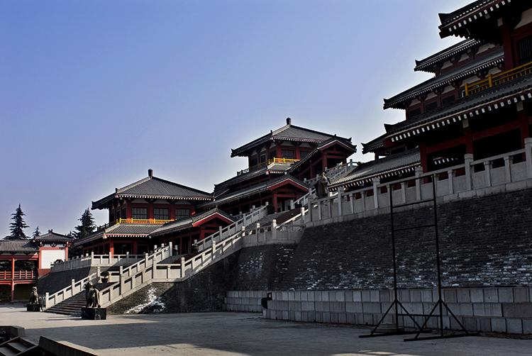 Xian_Private_Tours_Xian_Attractions_Epang_Palace.jpg