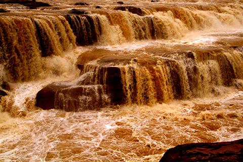 Xian_Private_Tours_Xian_Attractions_Hukou_Waterfall1.jpg