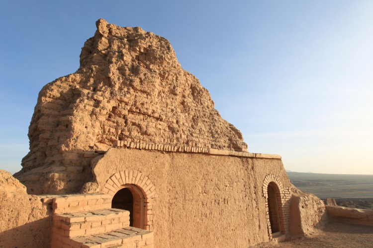  Subashi Temple, is a ruined Buddhist temple near Kucha in the Taklamakan Desert, on the ancient Silk Road, in Xinjiang, China.