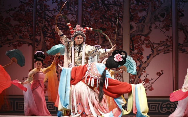 Xian China Tours with Sichuan Opera