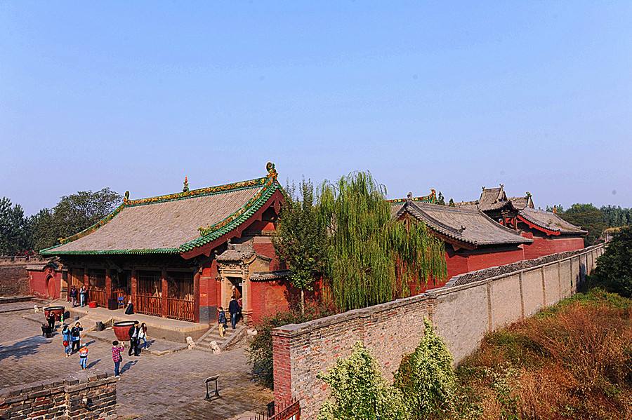 Pingyao_Attractions_Shuanglin_Temple1.jpg
