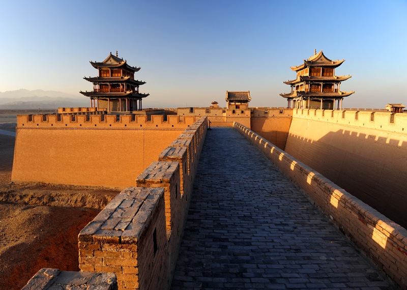 Jiayuguan_great_wall.jpg