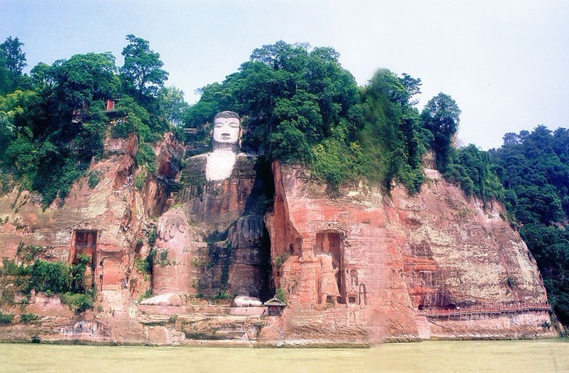 leshan_giant_buddha.jpg