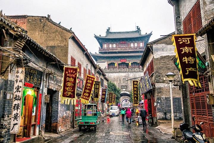 Luoyang_ancient_street.jpg