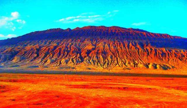 flaming_mountain_of_china_silk_road_tour.jpg