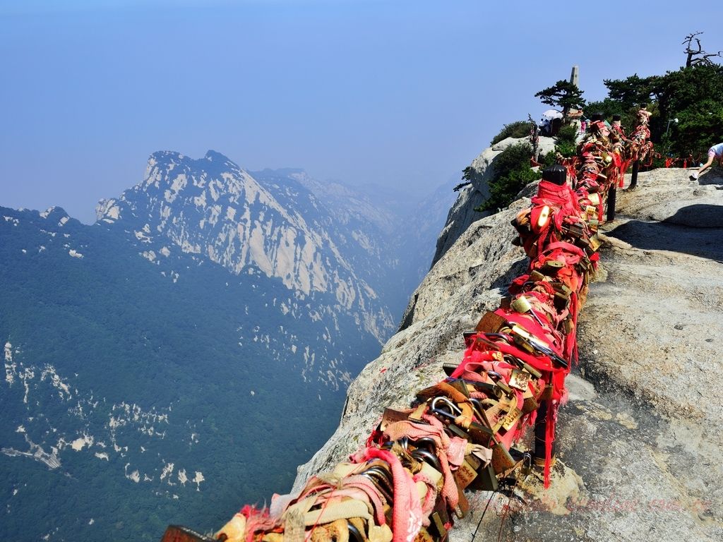 Mout_Huashan_3.jpg