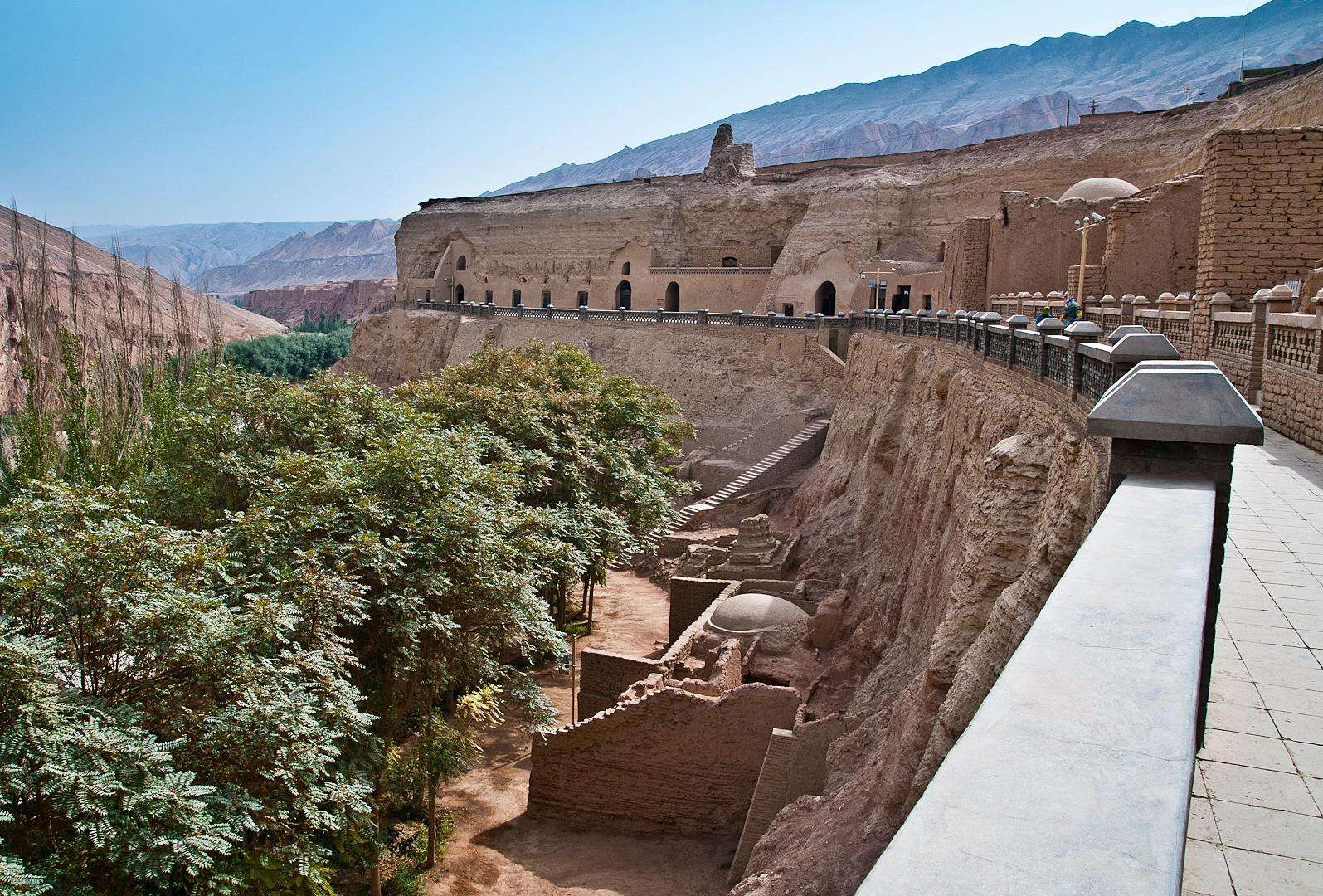 Bezeklik_Caves.jpg