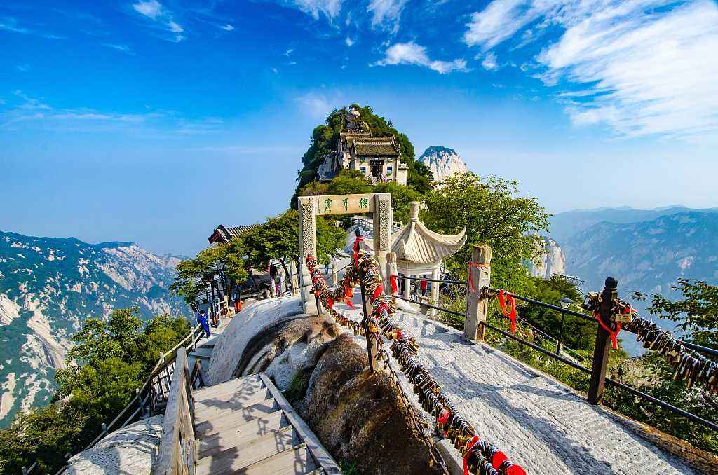 how_to_visit_huashan_mountain3.jpg