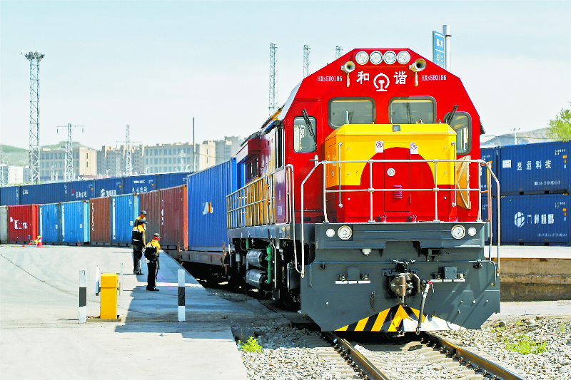 xinjiang_qinghai_train.png