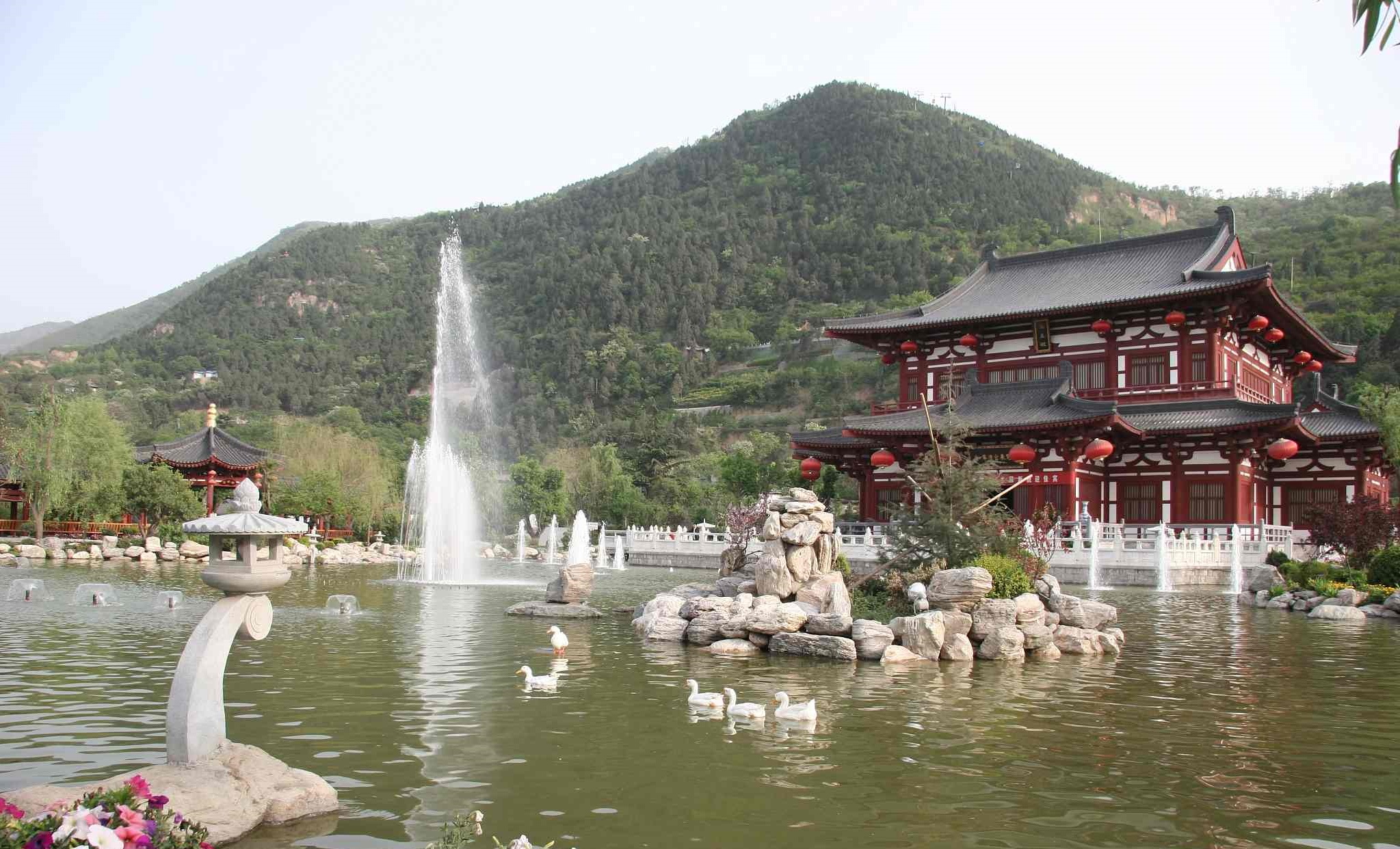 huaqing_pool.jpg