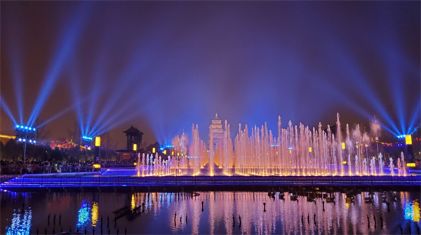 South-Gate-Squar-Fountain-Show-Square