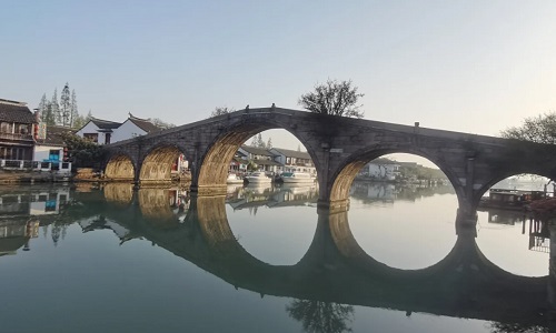 zhujiajiao-water-town-largest-stone-bridge