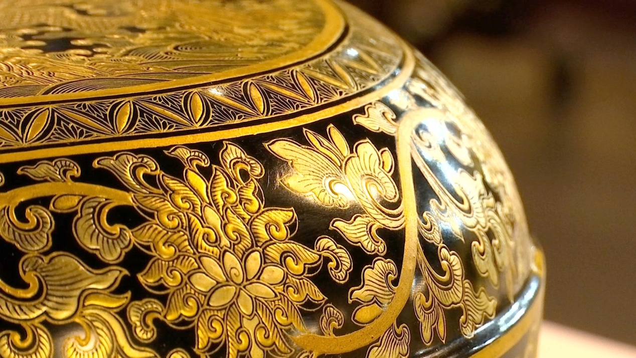 Wood-Carvings-and-Lacquerware2