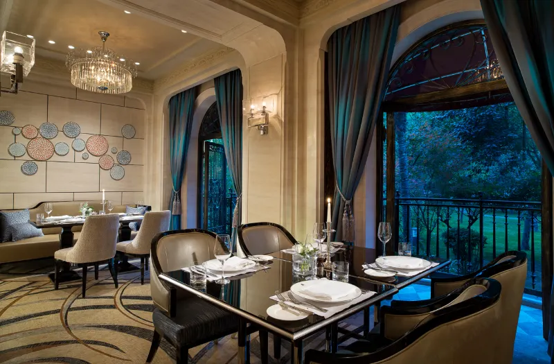 Restaurant-01 Restaurant-01