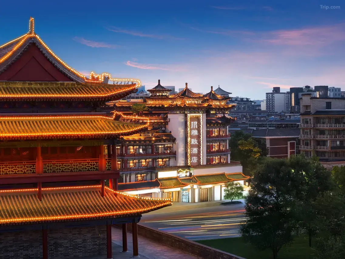 Elegant-Hotel-Xi'an-Bell-Tower-Yongningmen Elegant-Hotel-Xi'an-Bell-Tower-Yongningmen