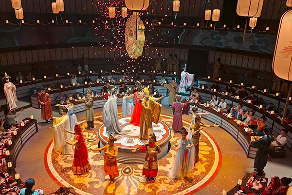 Daming-Palace-Banquet-2