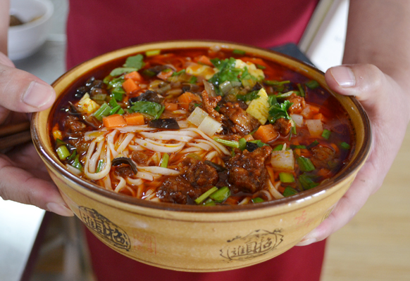 Qishan-Minced-Pork-Noodles-01 Qishan-Minced-Pork-Noodles-01