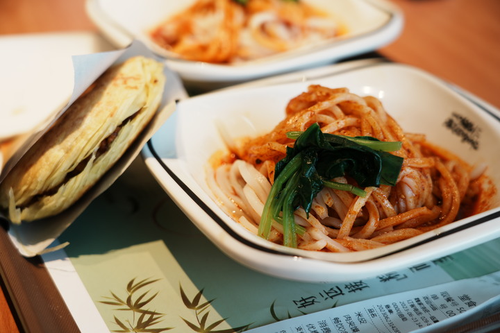 cold-noodle-02 cold-noodle-02