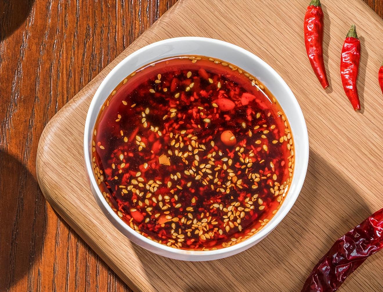 Spicy-Chili-Oil-01 Spicy-Chili-Oil-01