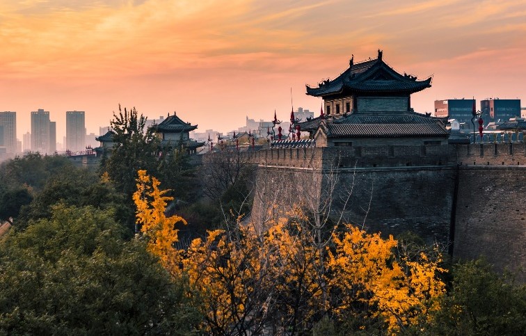Ancient-City-Wall-Night