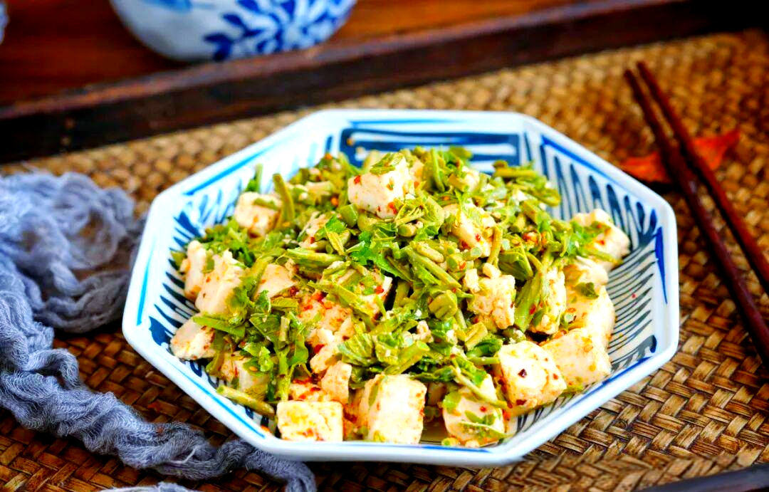 Toona-Sinensis-with-Tofu-in-Chili-Oil Toona-Sinensis-with-Tofu-in-Chili-Oil