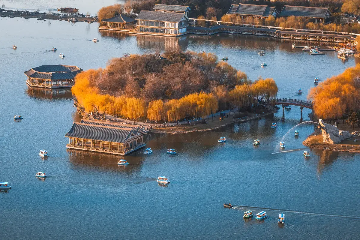 Qujiang-Pool-Heritage-Park