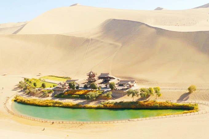 Crescent-Moon-Spring-01