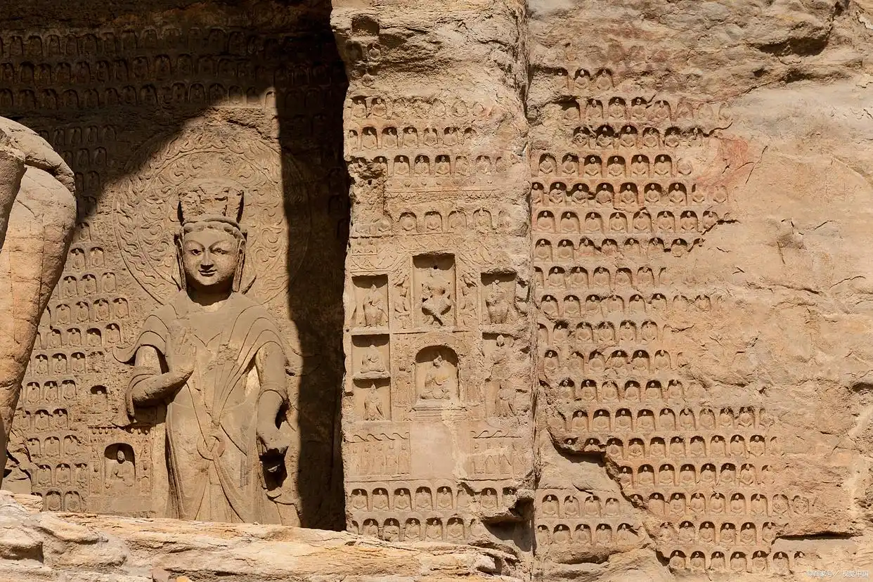 Bezeklik-Thousand-Buddha-Caves-06