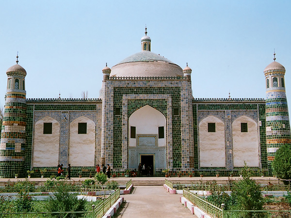 Apak-Khoja-Mausoleum-01