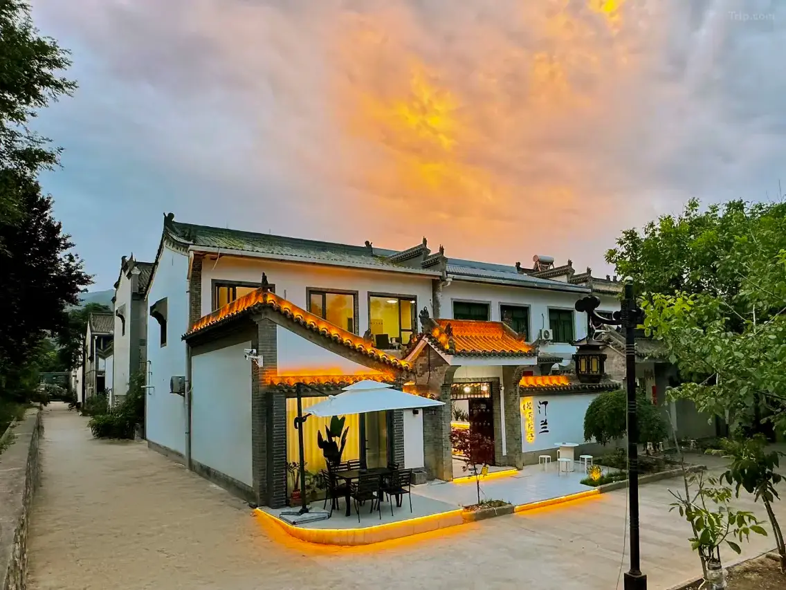 Tinglan-Shihou-Courtyard