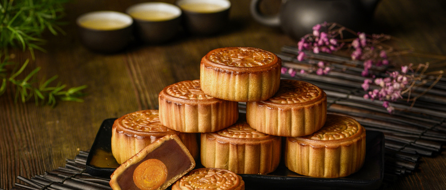 Qin-Style-Mooncakes
