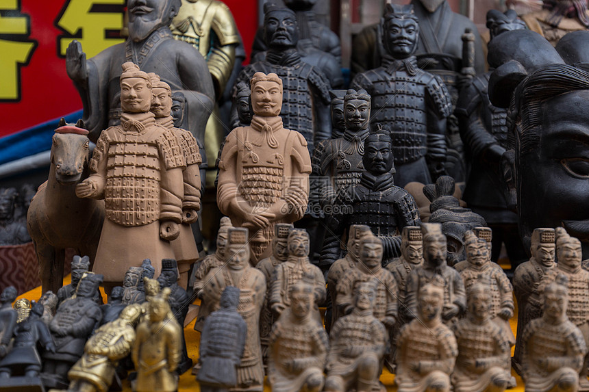 Terracotta-Warrior-Replicas1