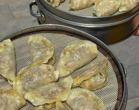 Steamed-Soup-Dumplings1