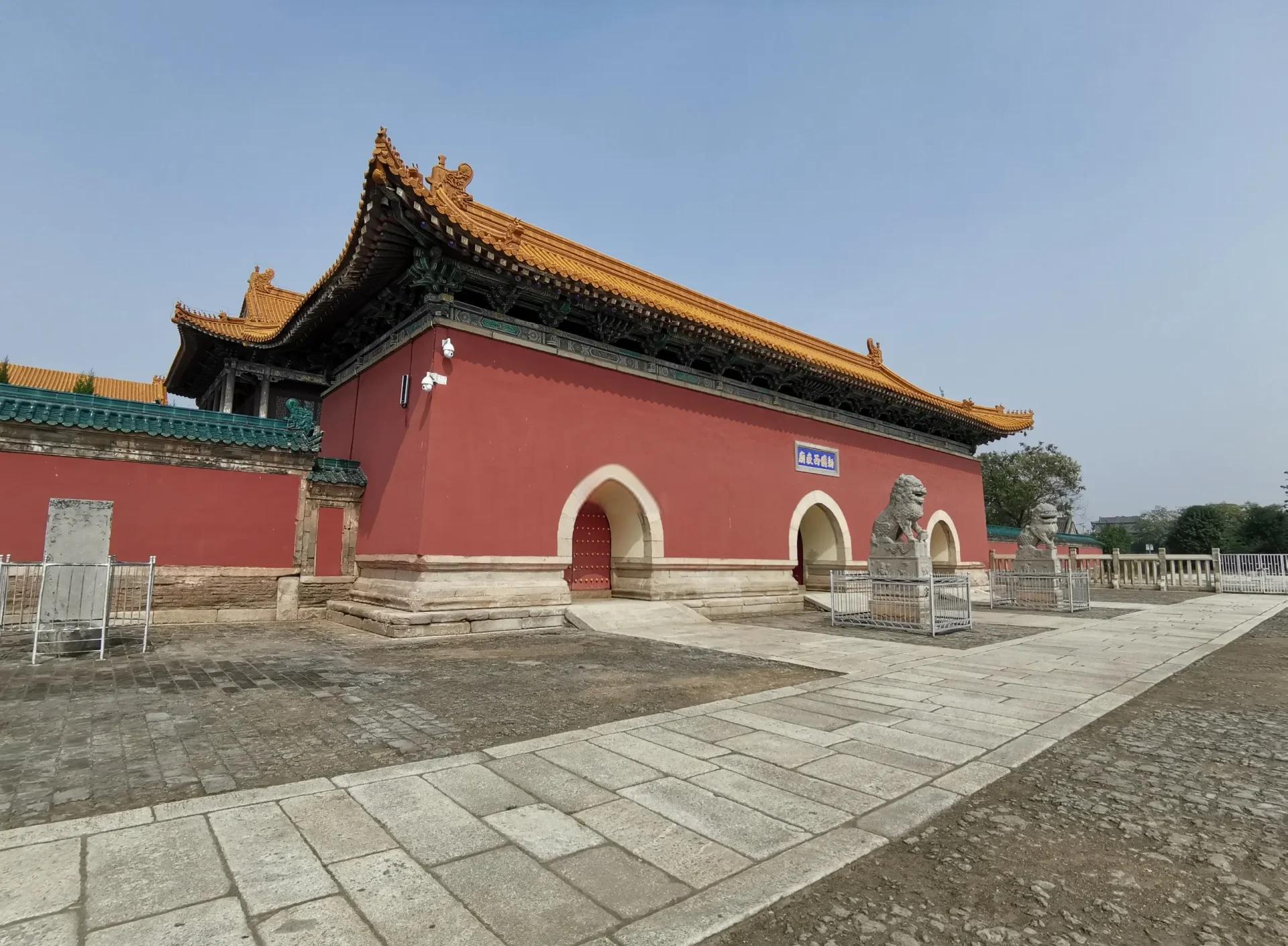 Xiyue-Temple2