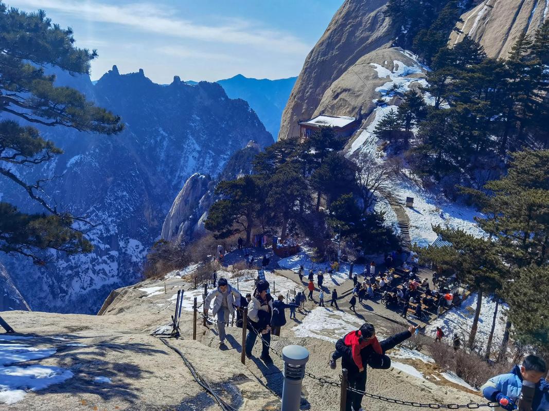 Zhaoyang-Peak