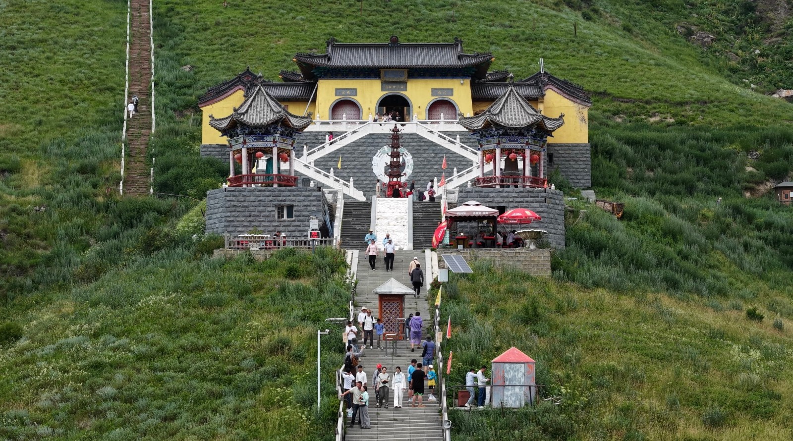 Queen-Mother-of-the-West-Ancestral-Temple1