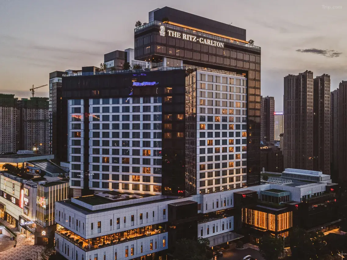 The-Ritz-Carlton1