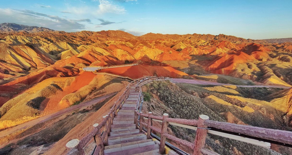 Danxia-National-Geopark-01