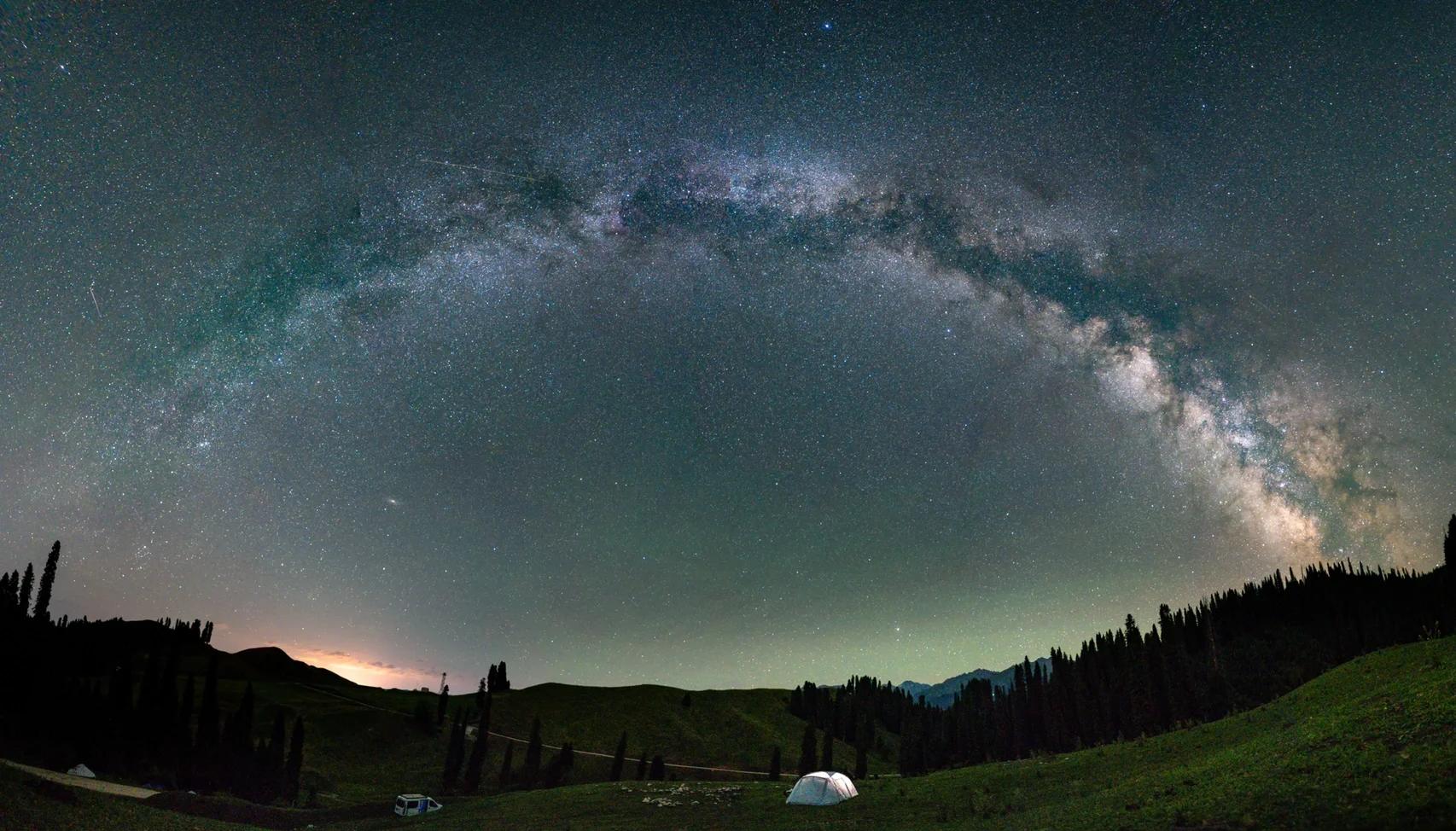 Starry-Sky-Camping1