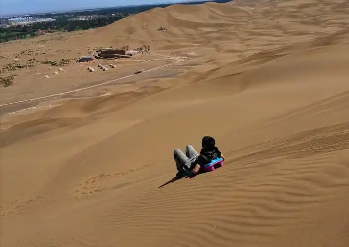 sand-sliding